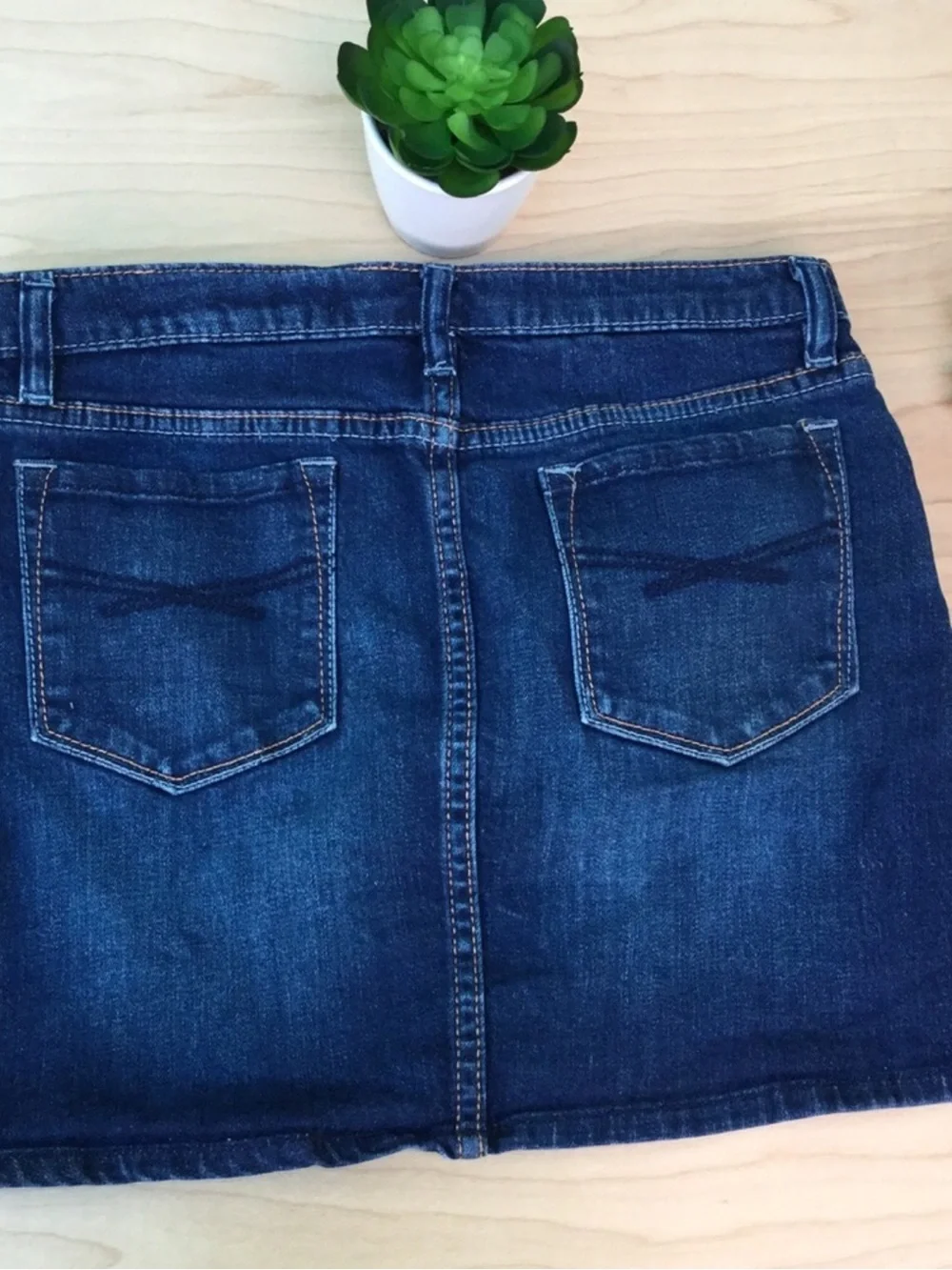 GAP Dark Blue Denim Skirt with Contrast Stitching